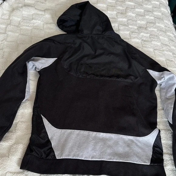 Jacket - Picture 9 of 16